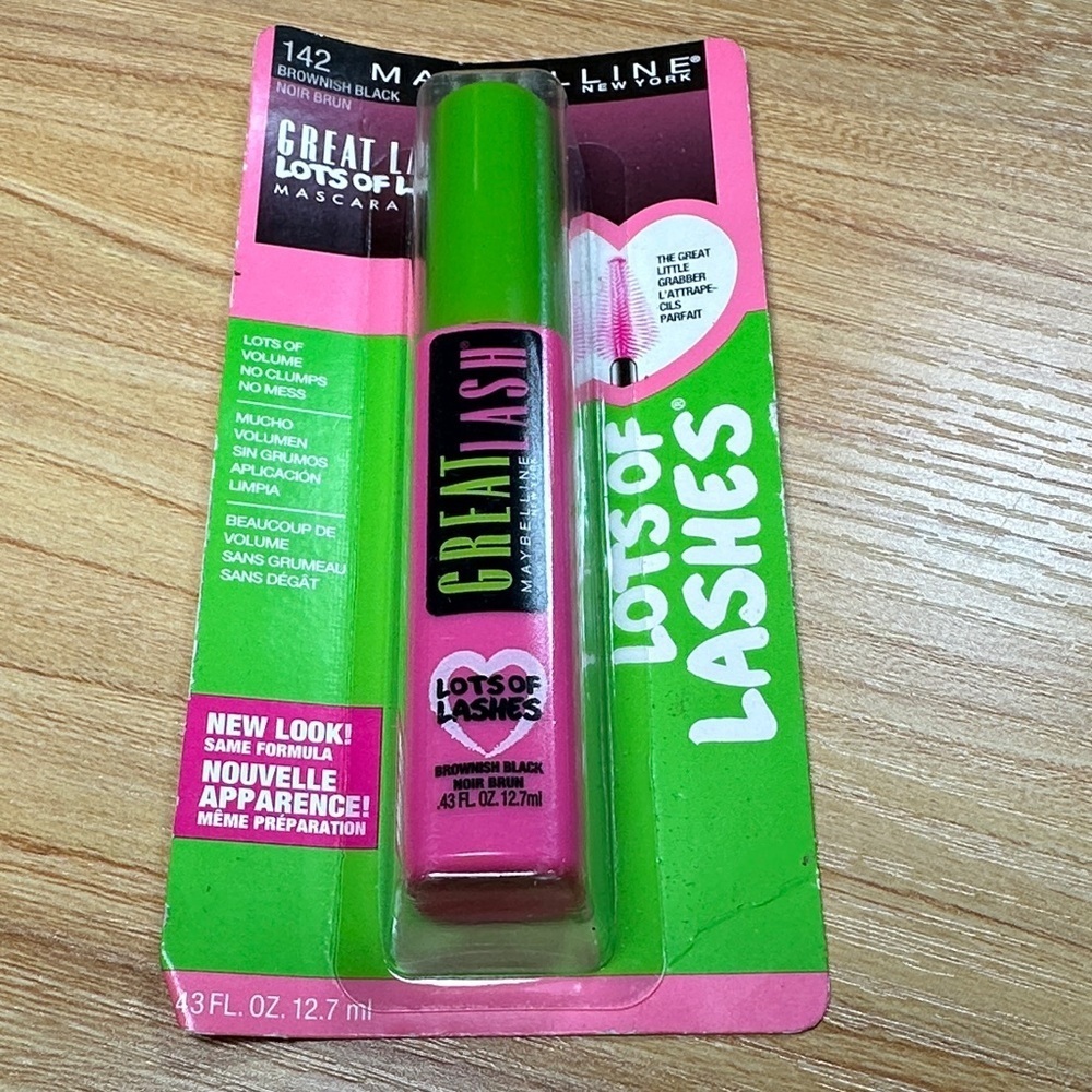 Maybelline Great Lash Mascara in Brownish Black 142 .43oz Fl